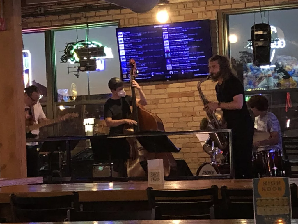 Image of the race hoglund quartet performing at sidestreet