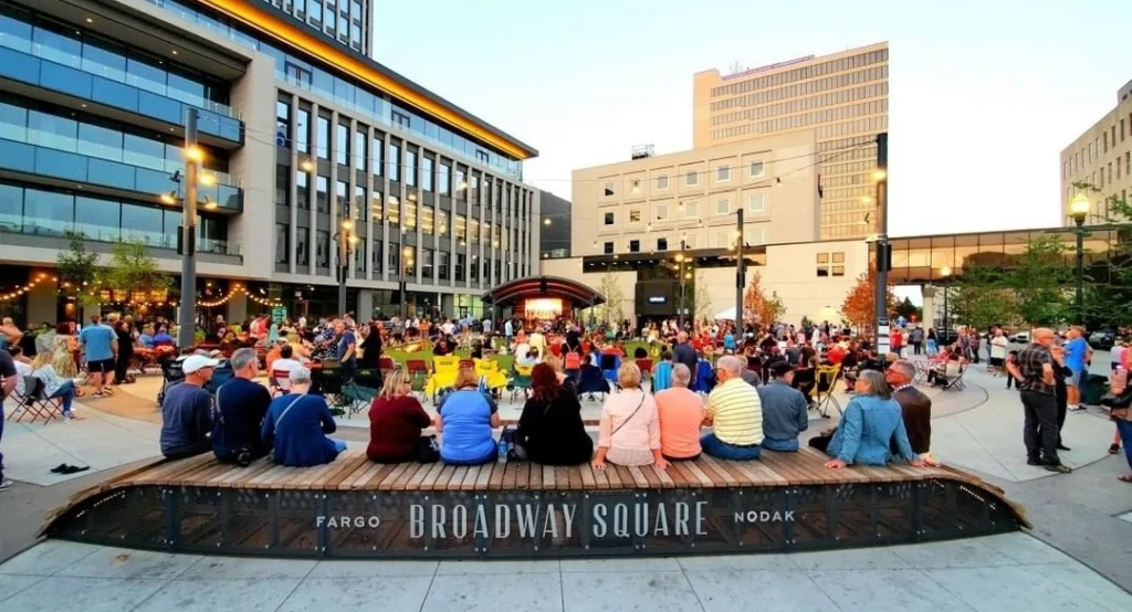 Photo of Fargo Broadway Square