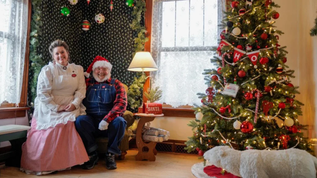 Photo of Santa and Mrs. Clause at Santa Village in Fargo